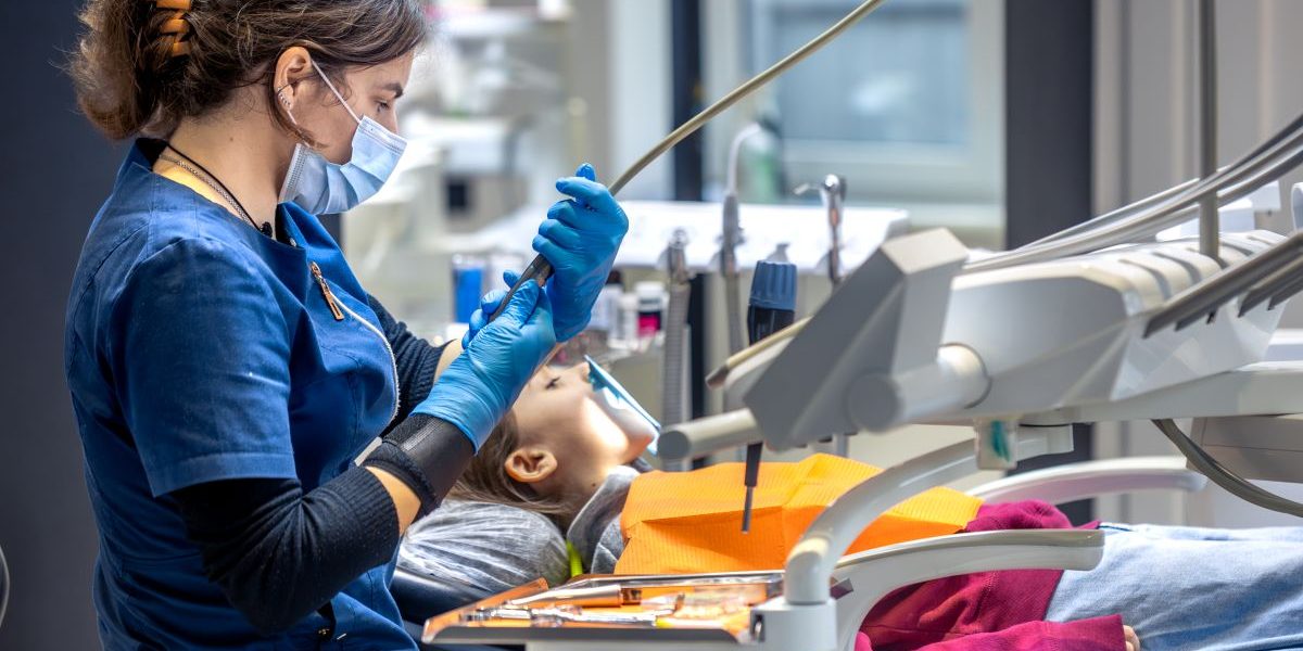 las mejores 5 clinicas dentales hispanas en houston, texas